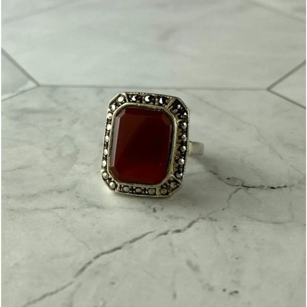 Vintage 925 Sterling Silver Agate & Marcasites Ring Size 7